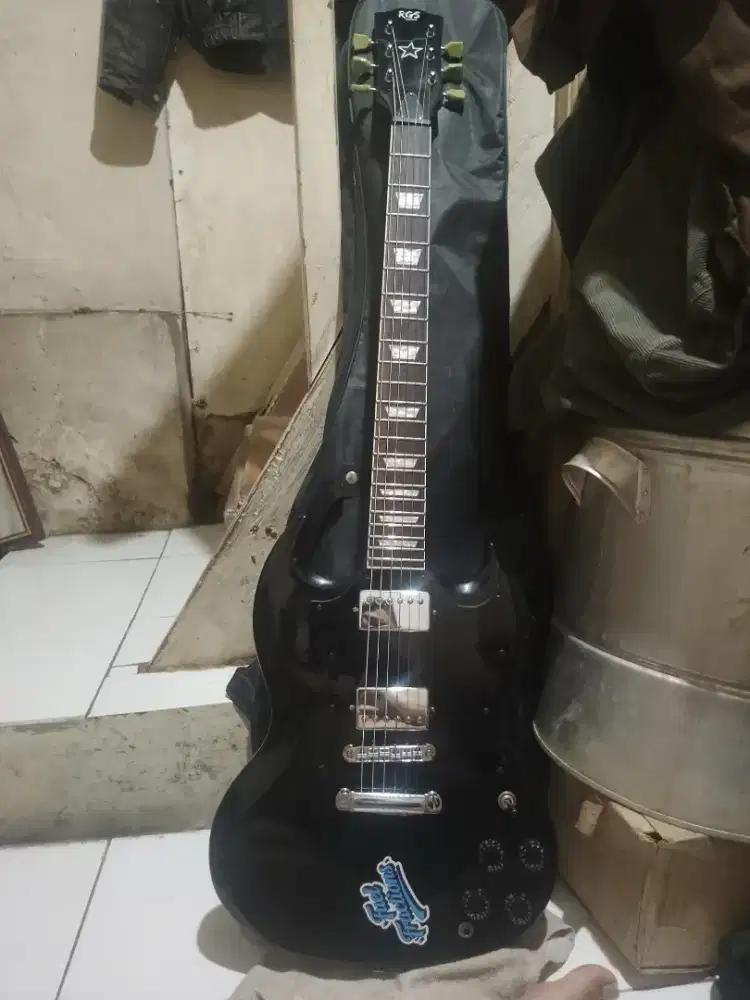 Dijual gitar original RGS SG black glossy