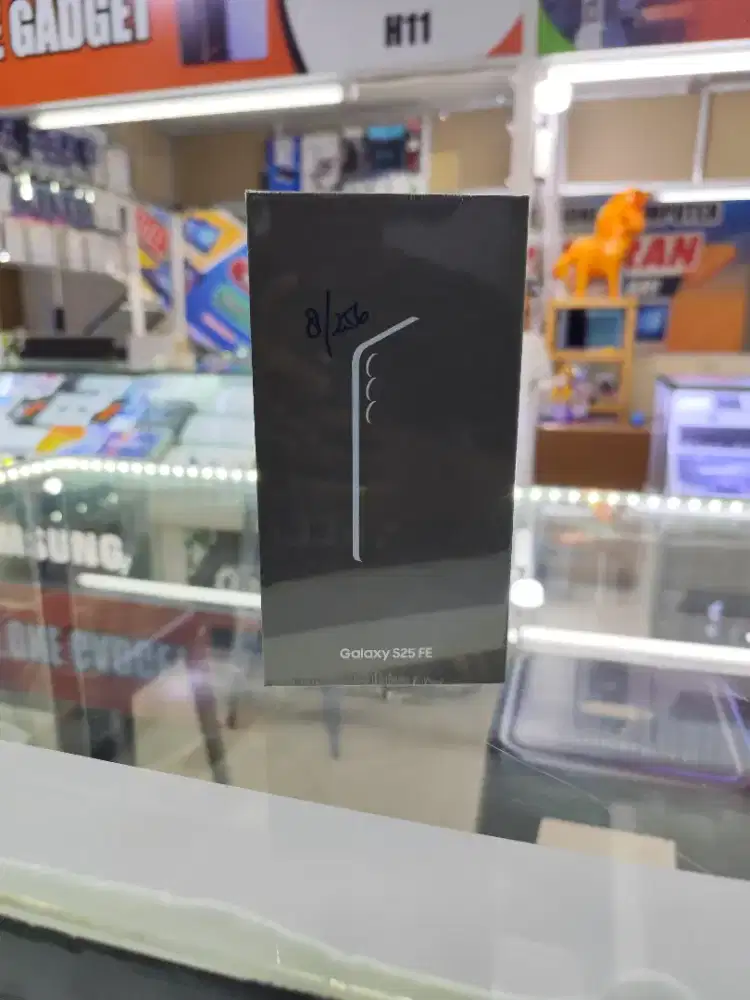 Samsung S25FE 5G 8/256gb Free accesoris