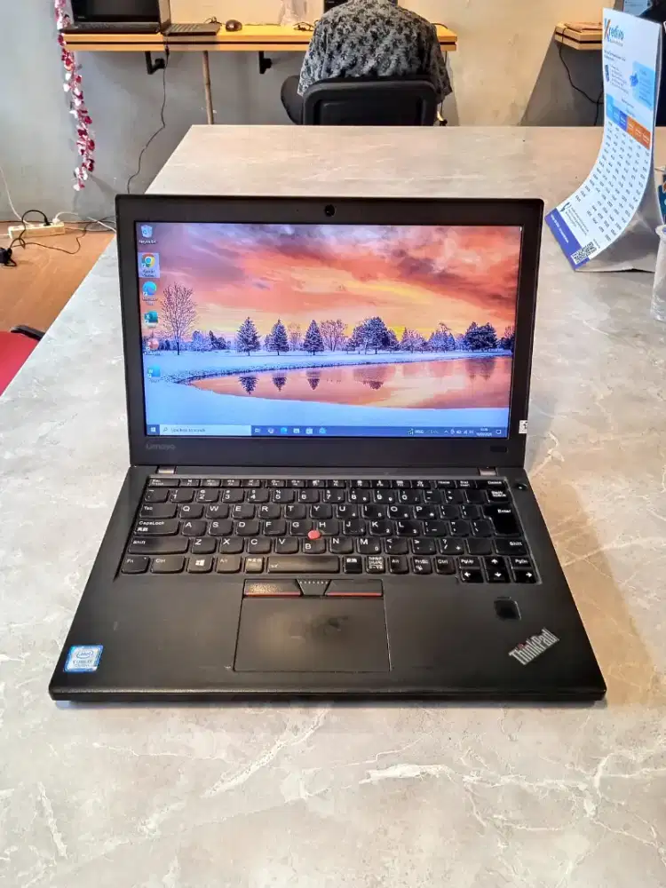 Lenovo thinkpad x270  i7 gen 7 8gb 256gb