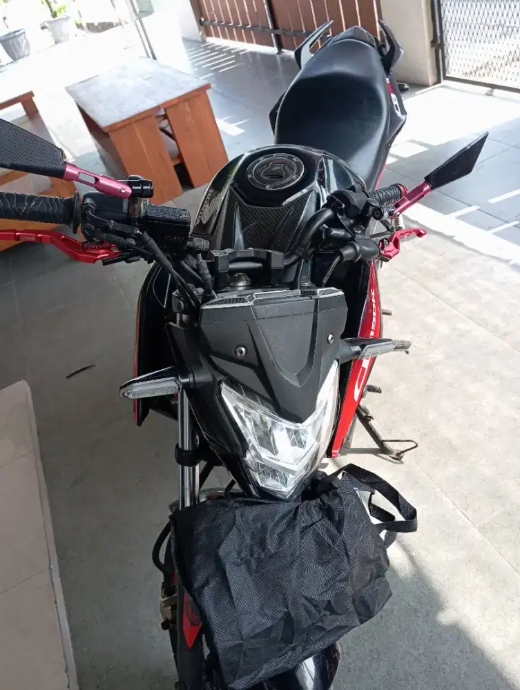 Honda CB150R 2015