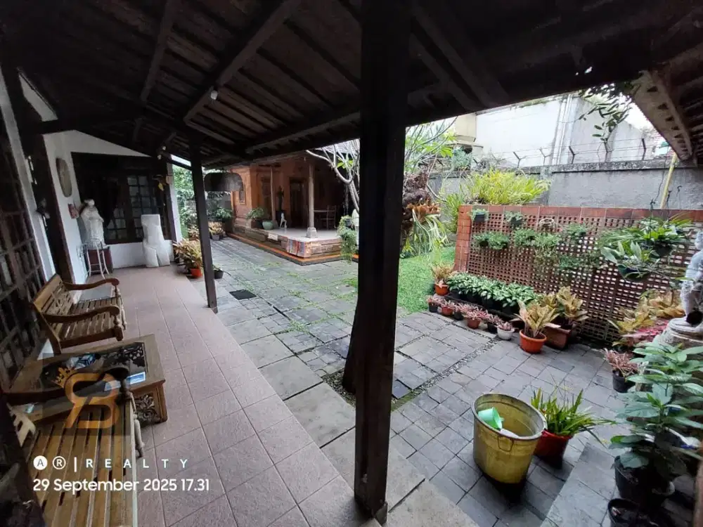 RUMAH SIAP HUNI DI BAWAH NJOP DI CISITU DAGO COBLONG BANDUNG Akses Sangat Mudah