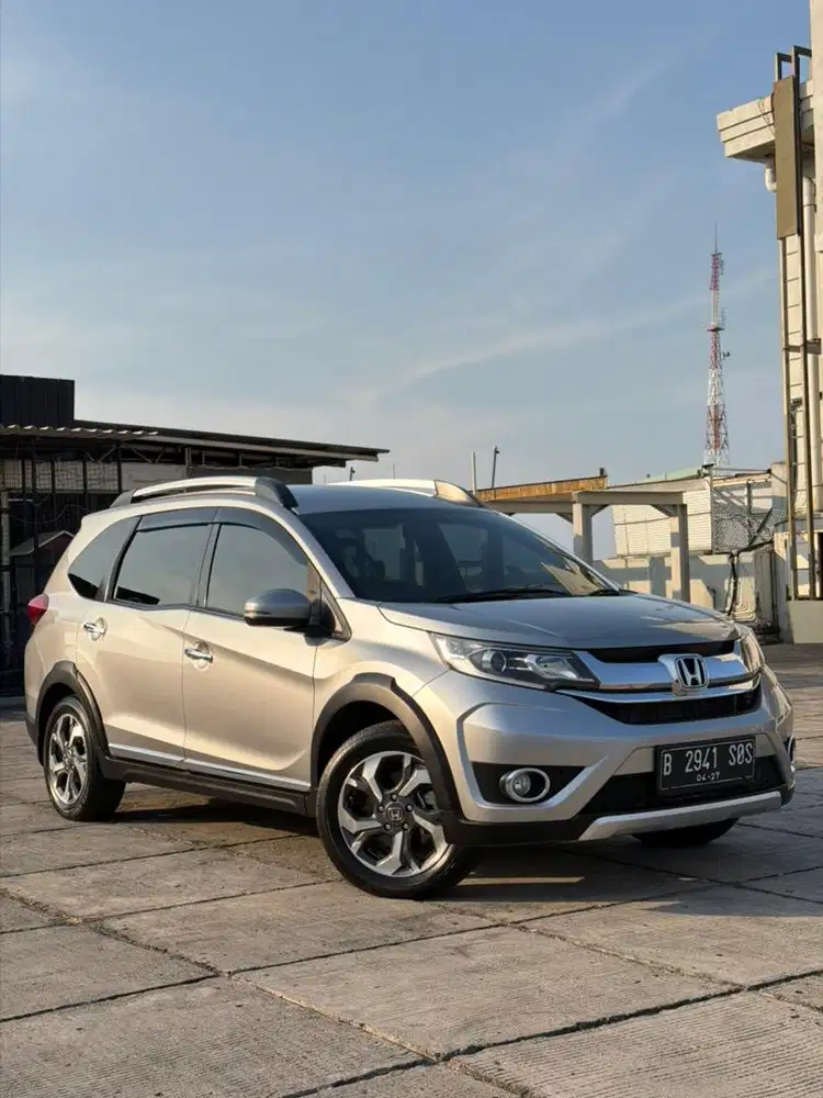 (Istimewa siap pakai) HONDA BRV E CVT 2017