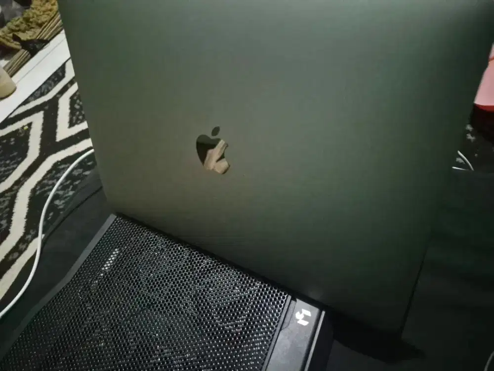 MacBook Pro 13-inch 2017 (RAM 16GB / SSD 128GB)