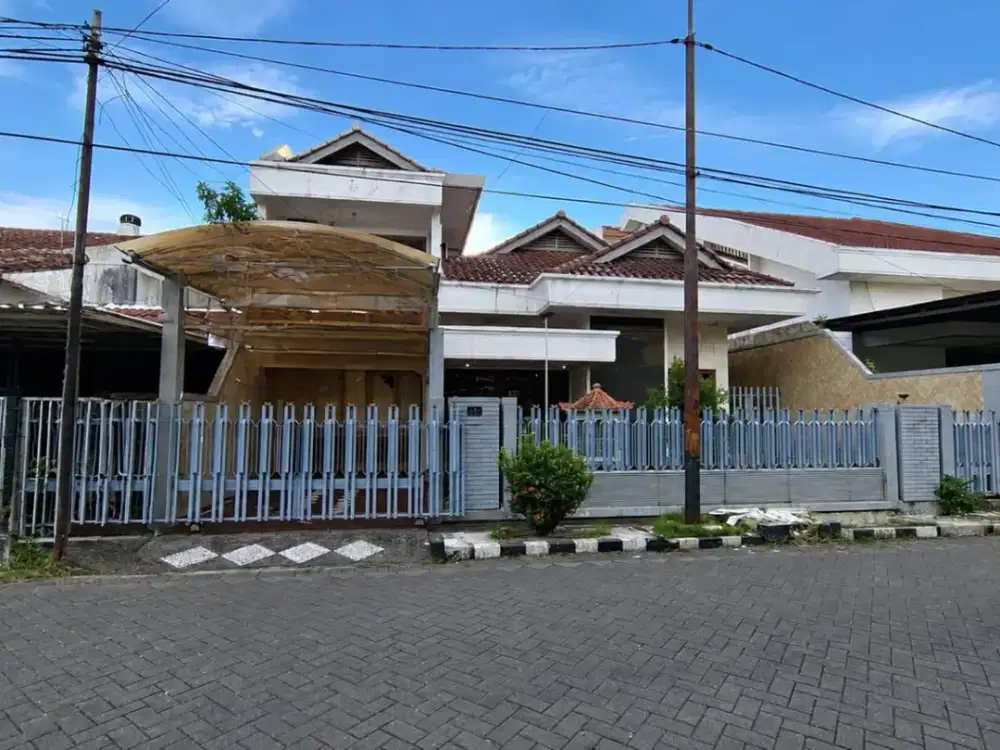 Rumah Dharmahusada – Lokasi Strategis, Cocok untuk Kantor & Kos