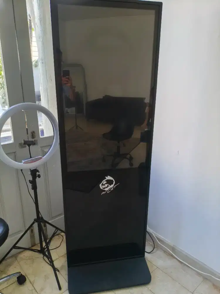 Digital Signage 43 inch floor standing touch screen Kiosk
