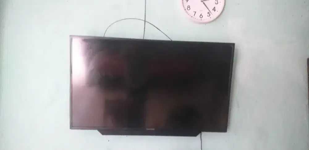 Tv politron 43inch minus lcd nya
