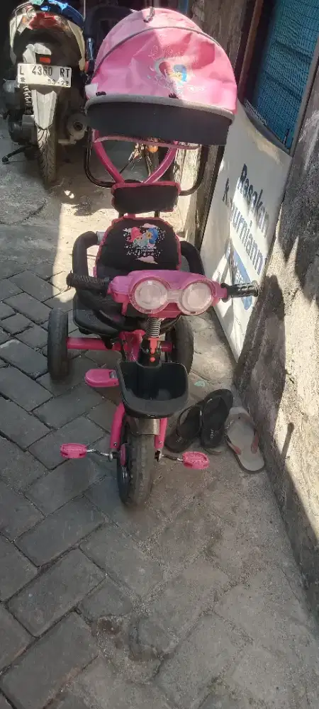 SEPEDA RODA TIGA, BLACK PINK