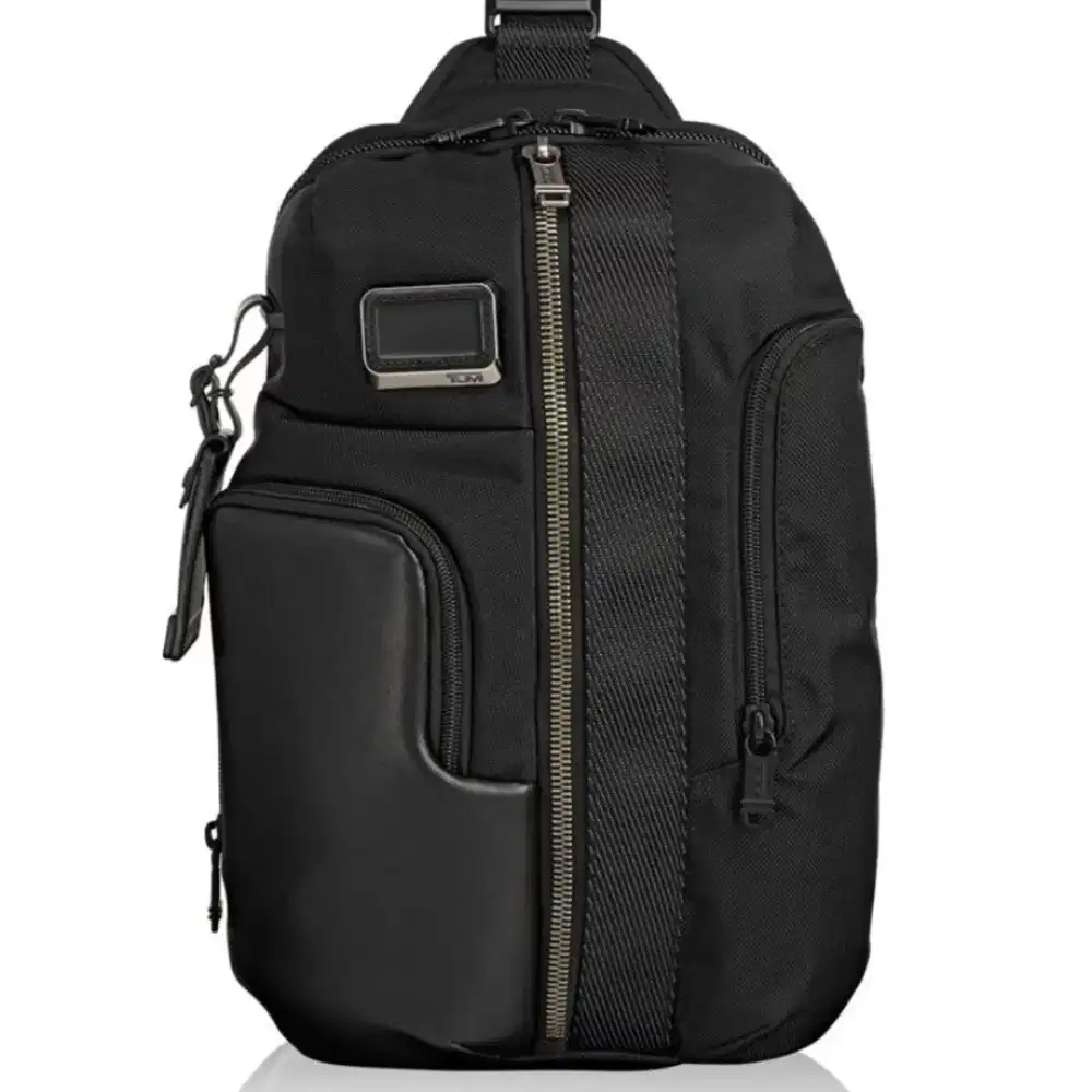 Tas selempang tumi