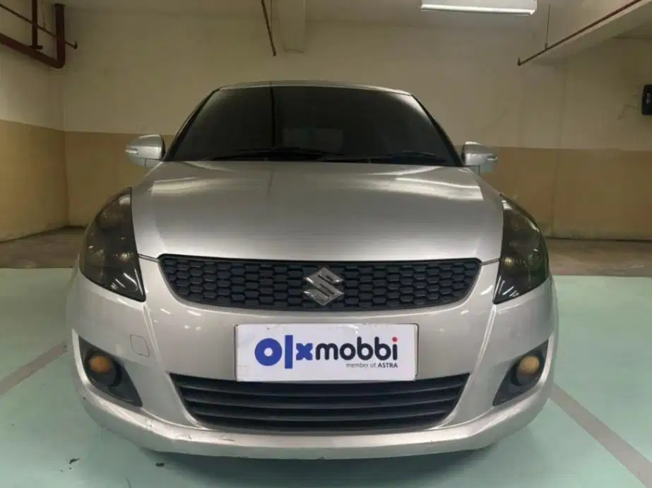 LOW DP Suzuki Swift 1.4 GX Bensin-MT 2013 TYG