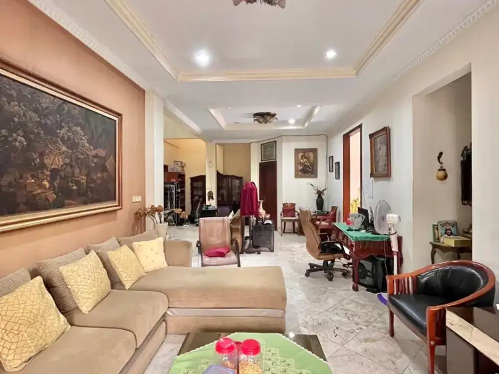Dijual Rumah Kost Aktif di Benhil Jakarta Pusat