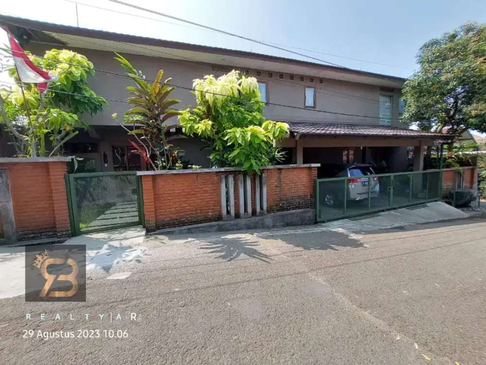 DIJUAL RUMAH MEWAH DI SAYAP DAGO COBLONG BANDUNG Harga Nego