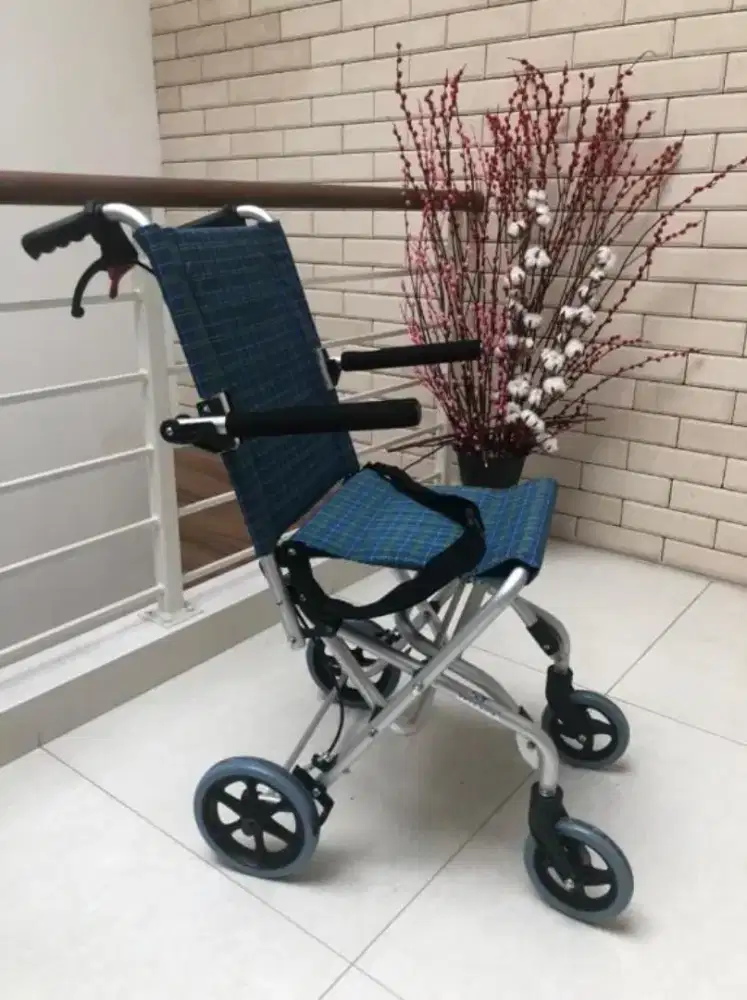 Kursi Roda Travel Lipat Second