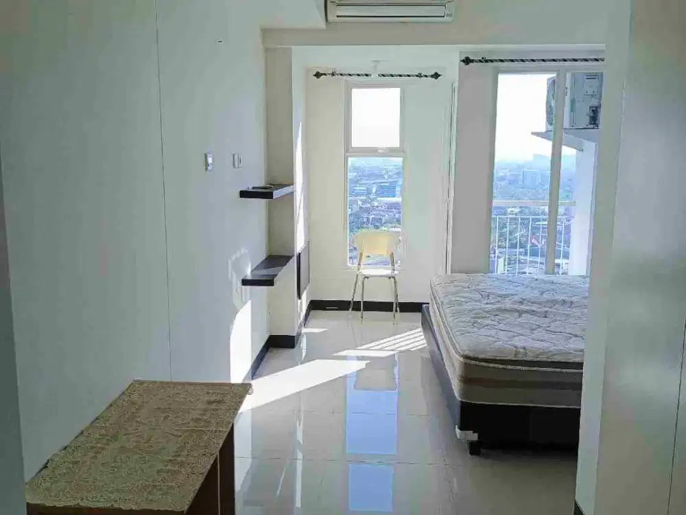 Amor Studio lantai rendah