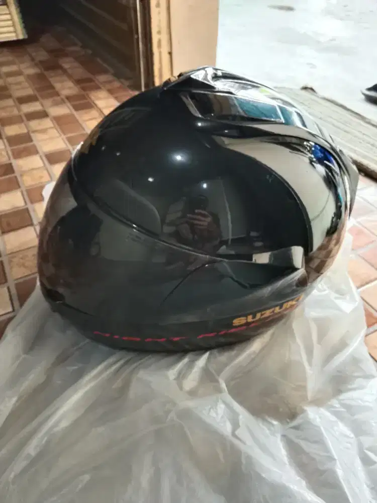 Di jual helm Suzuki da pernah di pakai