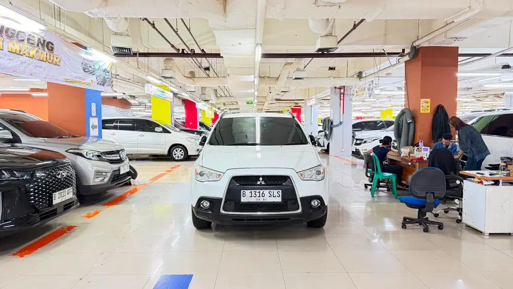Mitsubishi Outlander Gls 2014 Matic Putih
