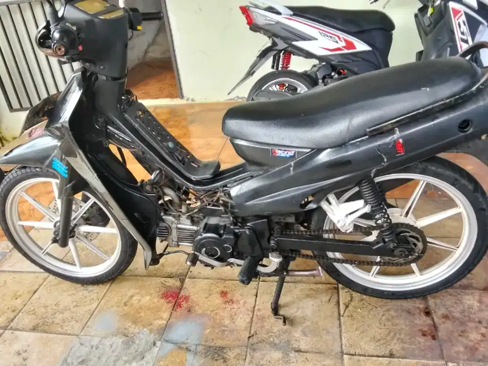 YAMAHA VEGA 2003 TARIAN NGACIR