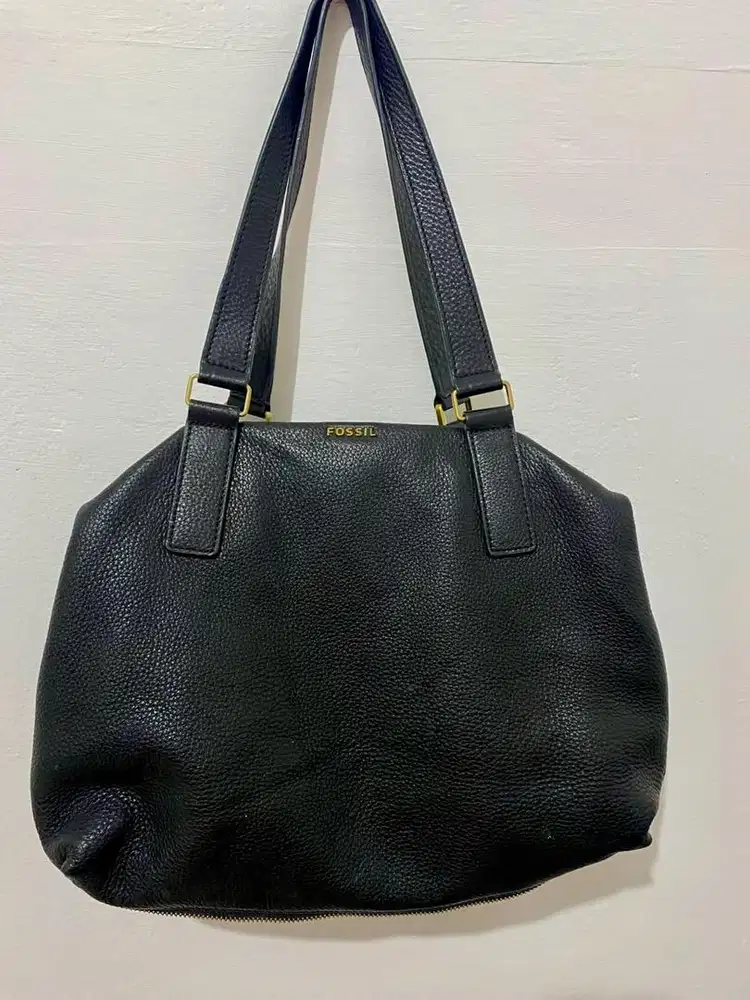 AUTHENTHIC FOSSIL BAG