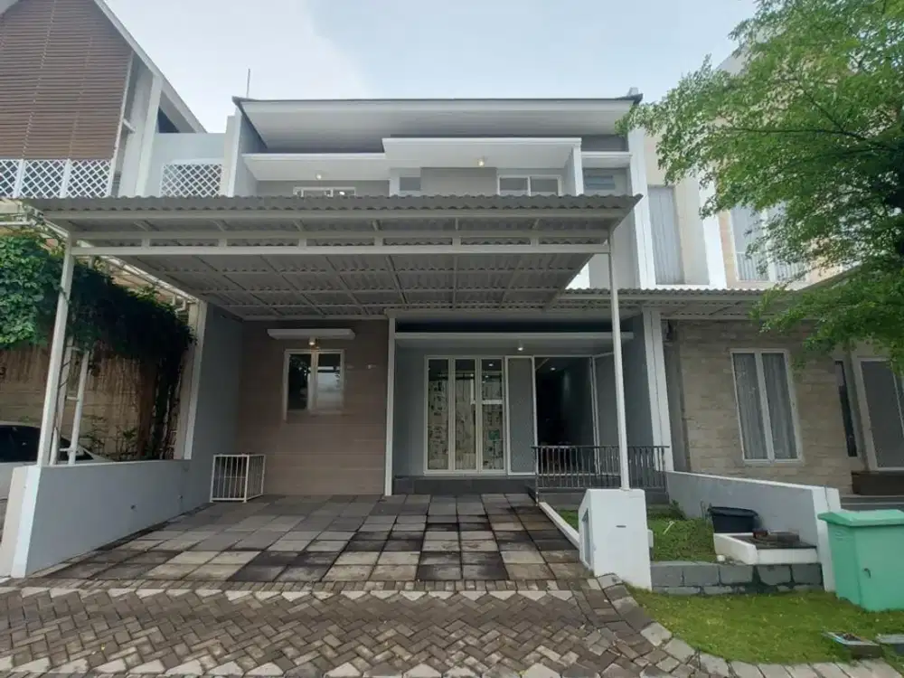 Baru Gress Rumah Minimalis Bangunan Sendiri di Royal Residence