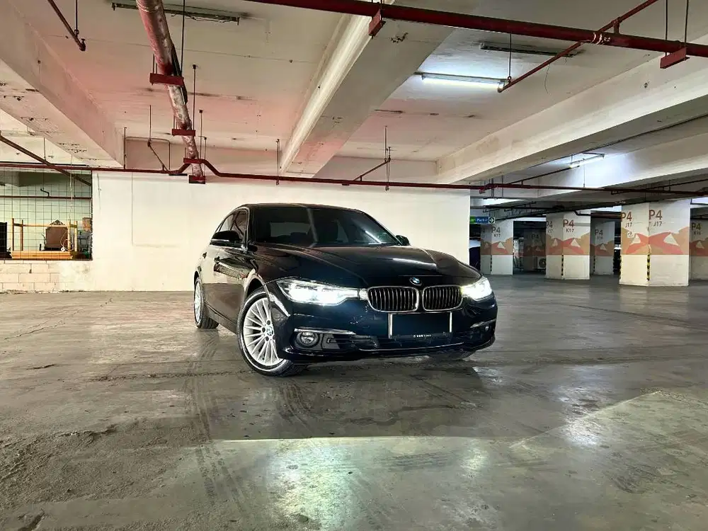 BMW 320i luxury ckd nik 2018 stnk 03/2027 odo 40 ribu miles perorangan