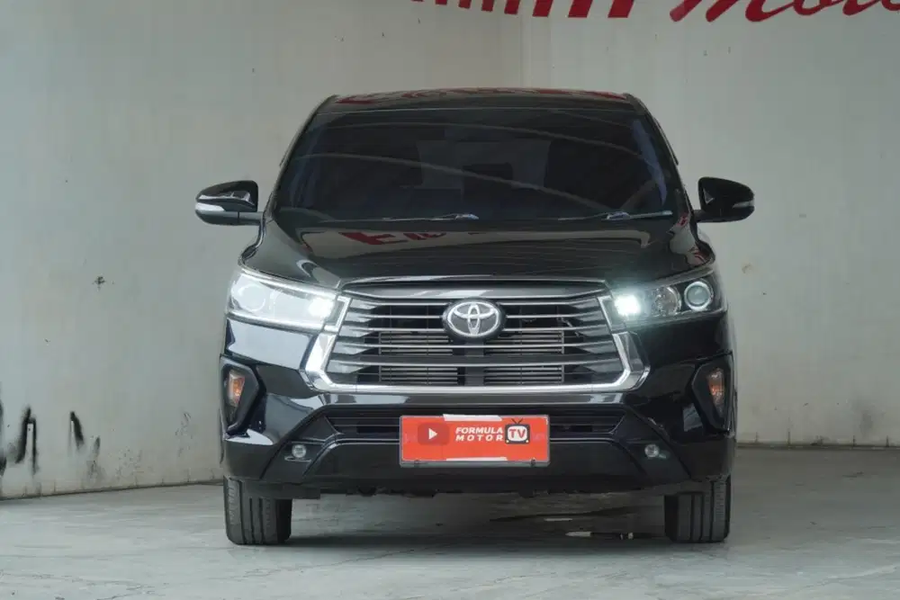 Toyota Innova V dsl 2.4 AT 2021 Hitam