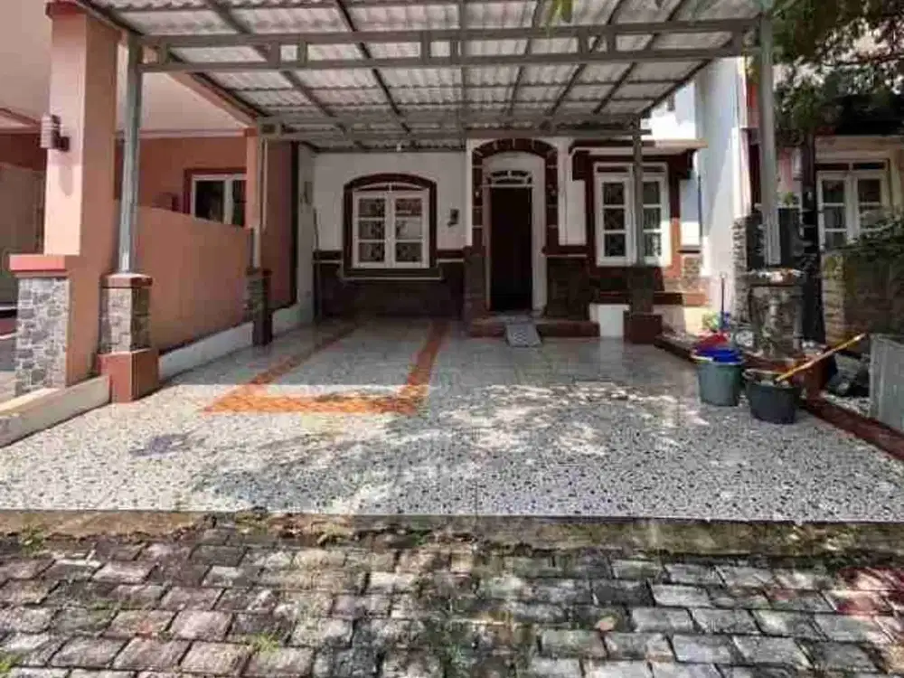dijual rumah cantik di kota wisata cibubur