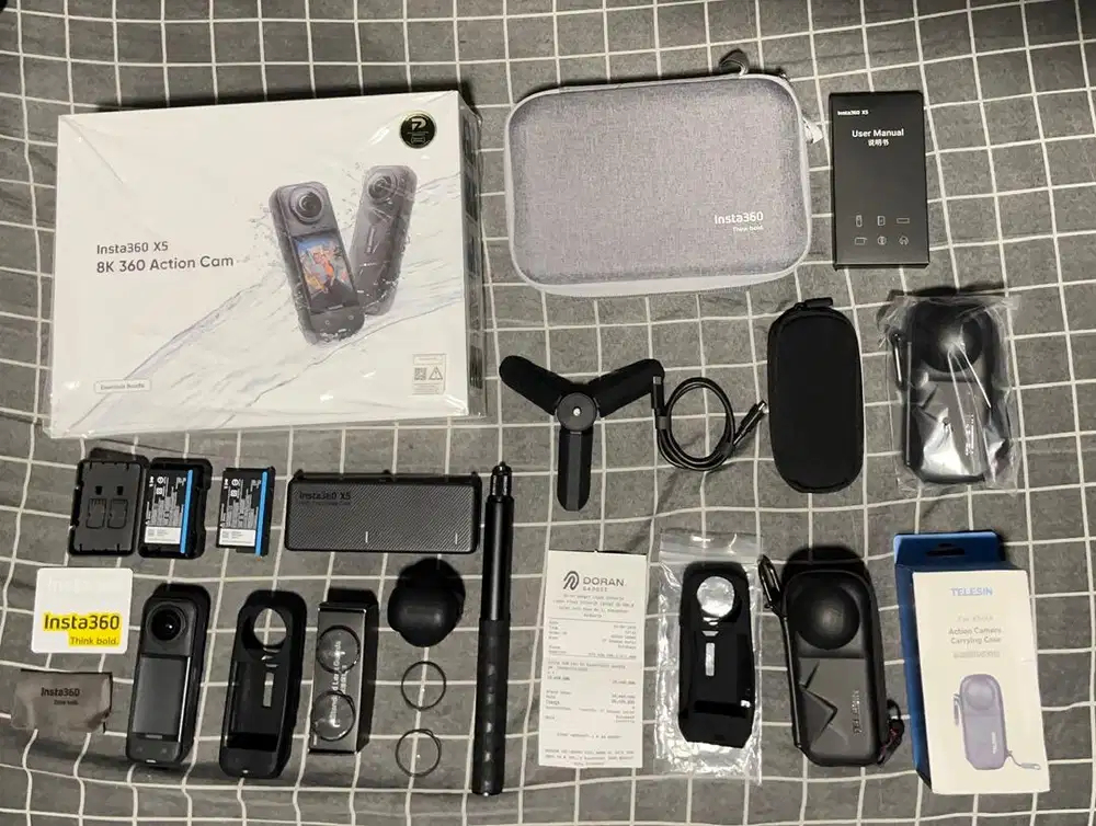 insta360 x5 essential bundle