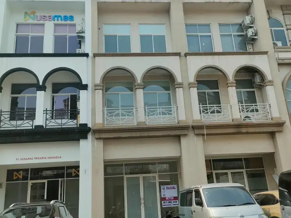 Disewakan ruko siap huni Di Grand Galaxy Bekasi
