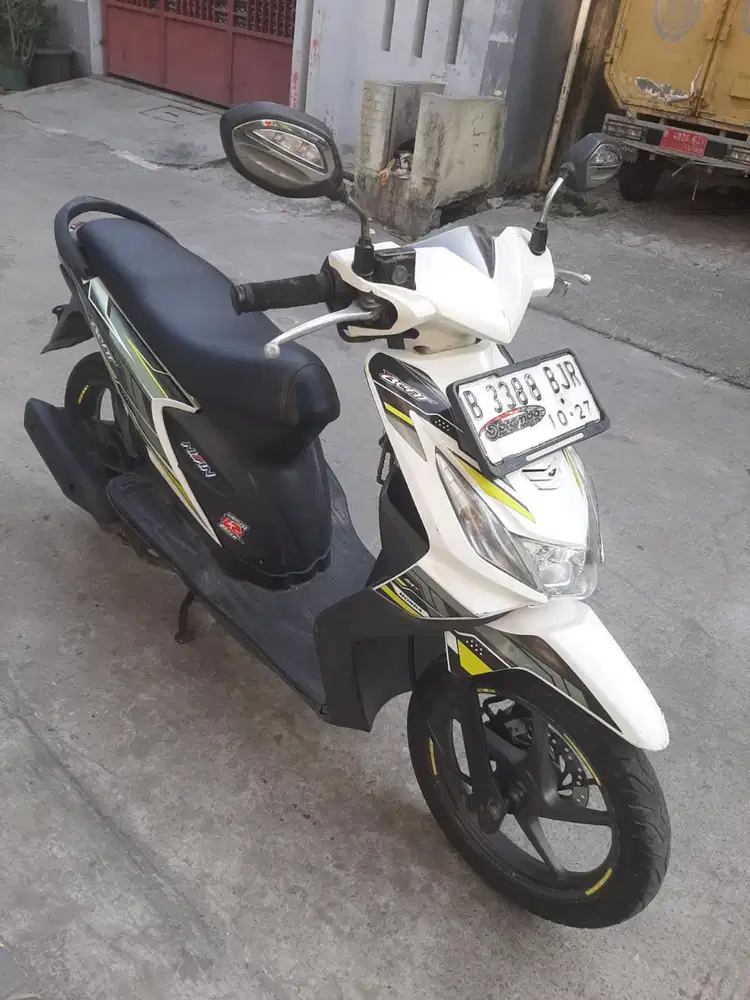 Honda Beat Karbu 2011 ss lengkap mesin bagus plat B DKI