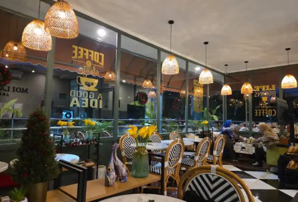 Lowongan kerja kasir wanita coffee shop