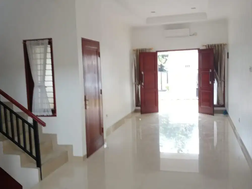Rumah di Sewakan di Cipete