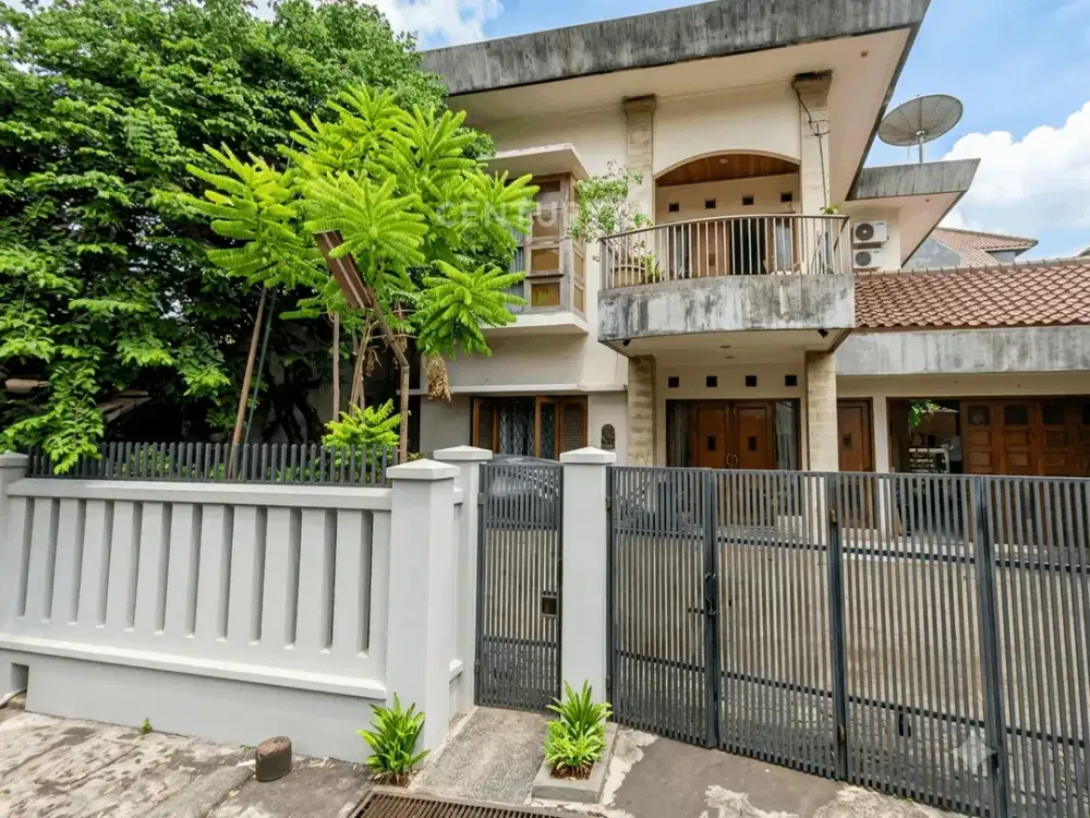 Rumah 2 Lantai Di Jaksel WT 18529