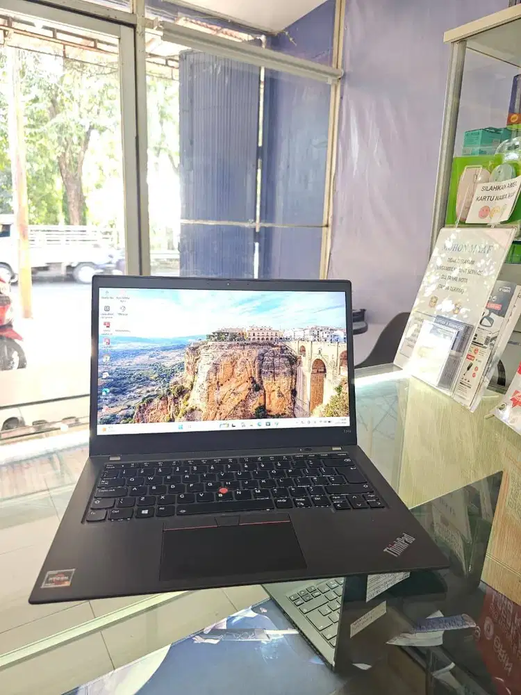 Laptop VGA 8 gb untuk Autocad, sketchUp, V-ray, Lumion, Refid,dll