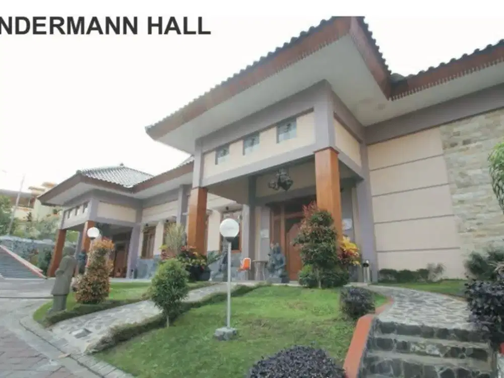 Dijual Hotel Bintang 3 Strategis & Ternyaman di Batu Malang