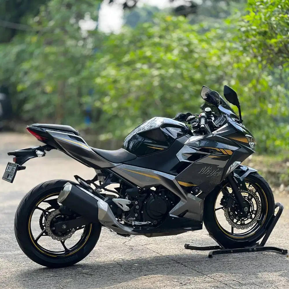 KM LOW! KAWASAKI NEW NINJA 250 FI ABS MDP KEYLESS GREY 2022 PAJAK ON