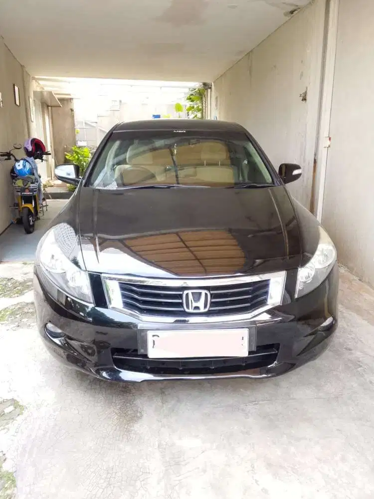 Istimewa Sangat Terawat Honda Accord 2010 Km Rendah