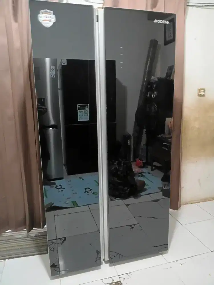 Dijual kulkas side by side modena mulus