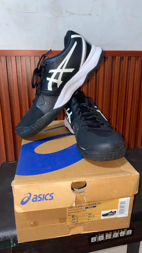Sepatu tenis Asics Gel Challenger 13