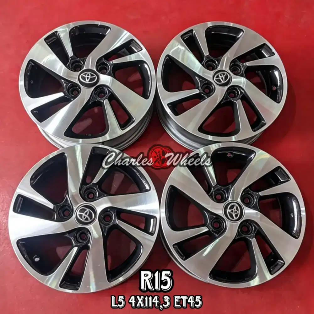 Jual velg oem veloz r15 4x114,3 avanza xenia confers dll
