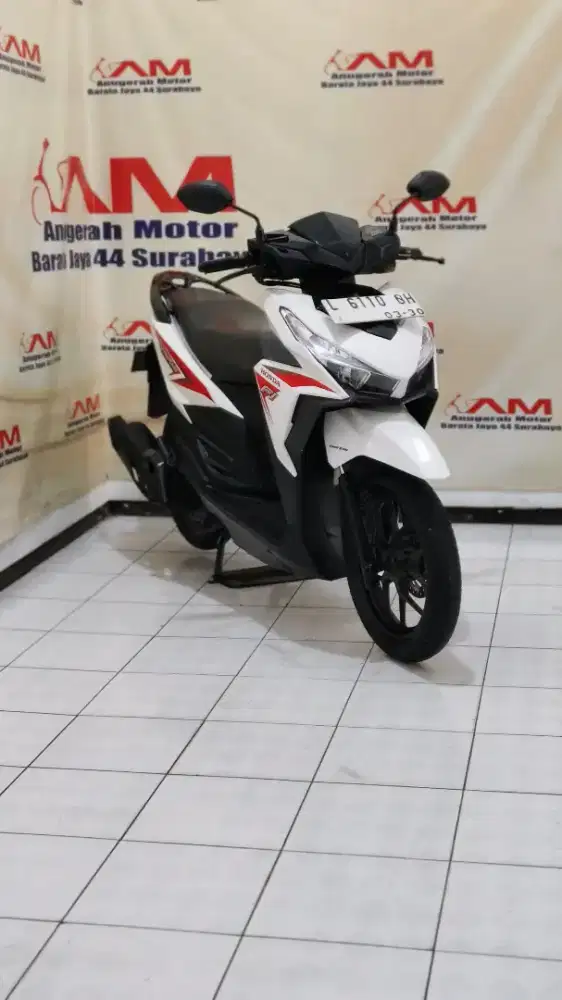 Ready Honda Vario 125 Tahun 2015 warna putih