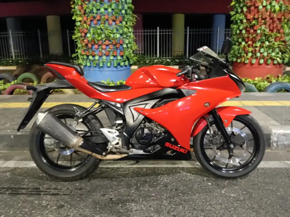 Suzuki GSX-R KEYLESSS Lengkap Tahun 2017