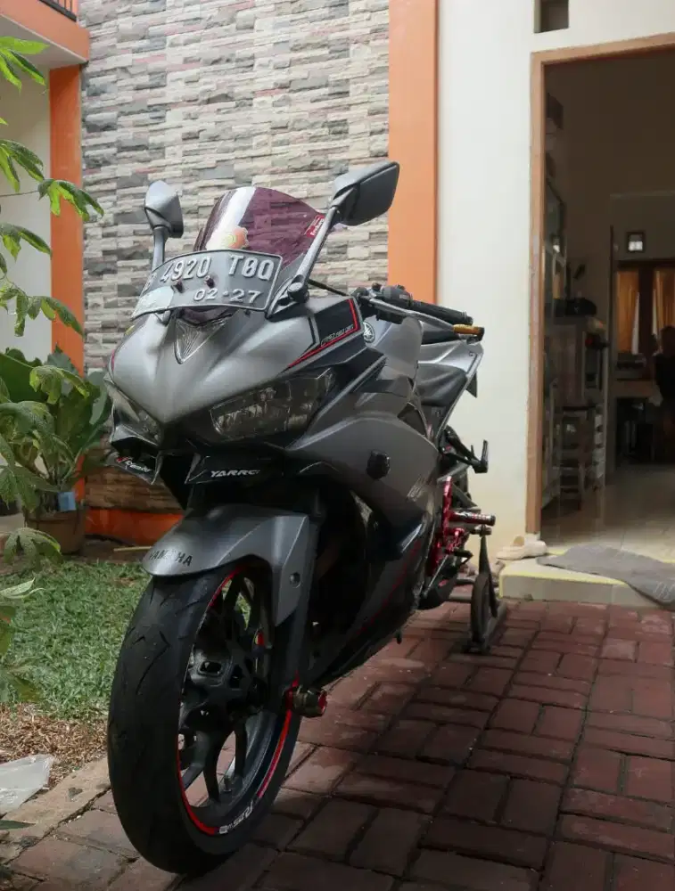 R25 grey tahun 2016
