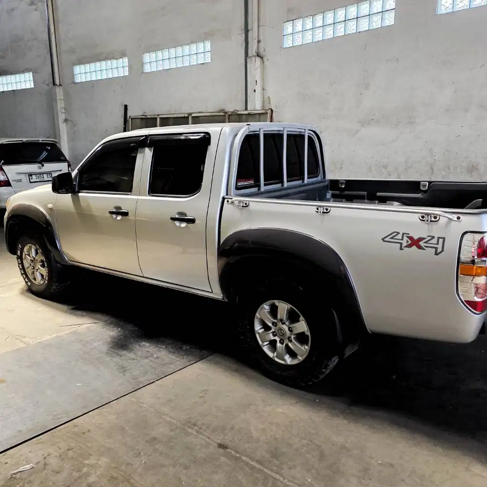 Mazda BT50 BT 50 silver antik, terpelihara, full service ada barcode