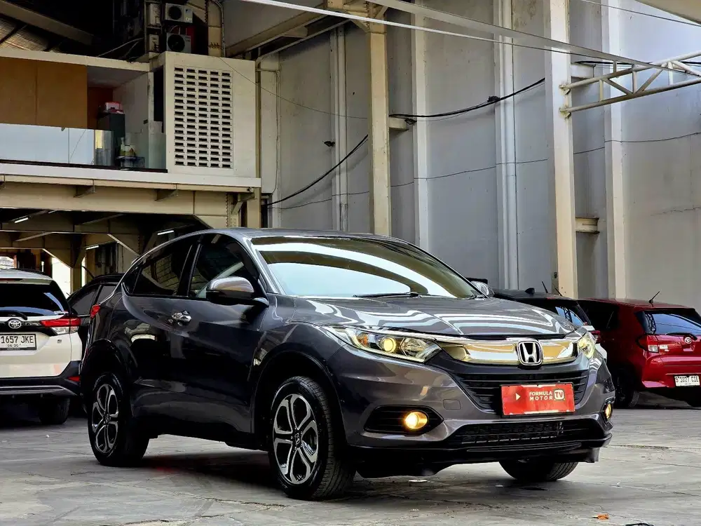 HONDA HRV E CVT 1.5 A/T 2021 ABU ABU