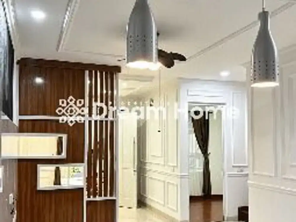 Rumah Bagus di Cluster Malbery Pinewood Banjar Wijaya