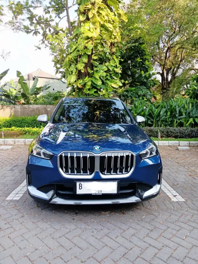 BMW X1 XLine 2023 sangat terawat, kilometer 9 ribu, antik jarang ada