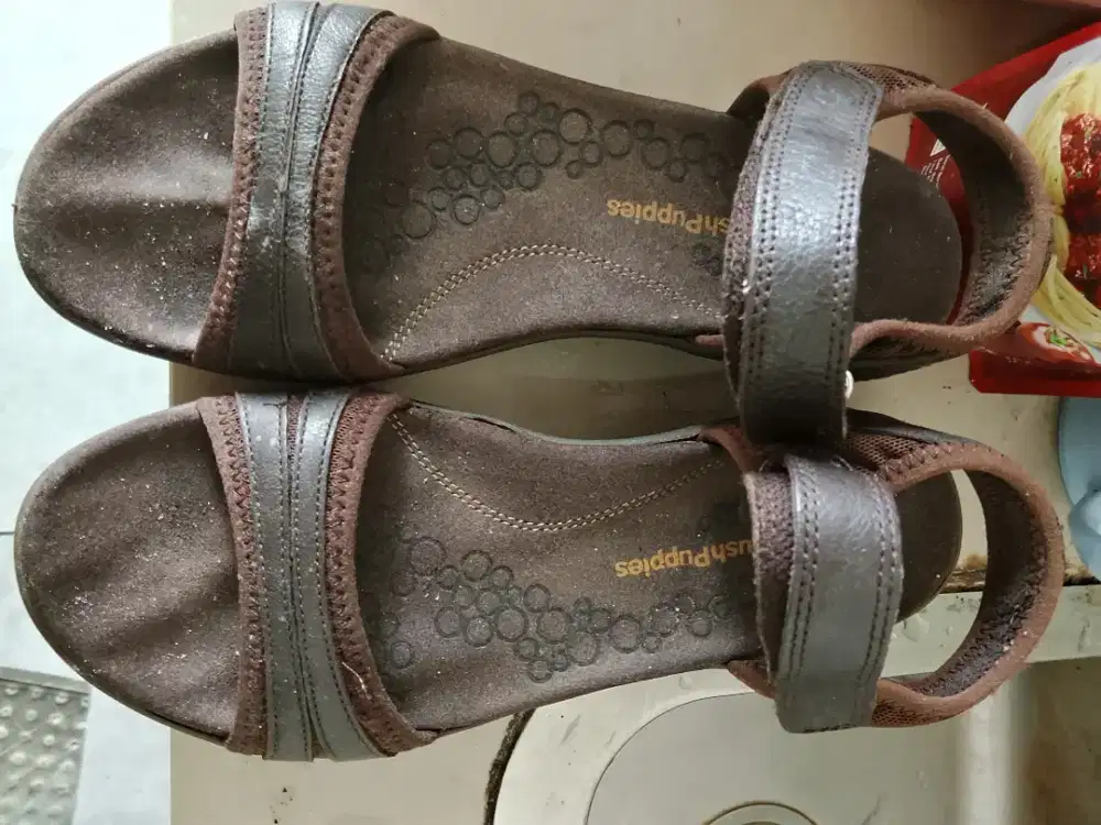 Sandal Hush Puppies Uk 37 hitam