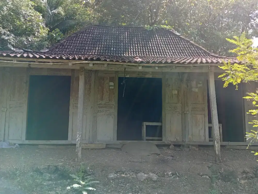 jual rumah limasan gebyok keliling,barang istimewa