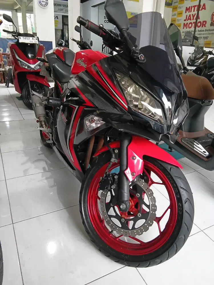Kawasaki Ninja 250 FI Tahun 2015