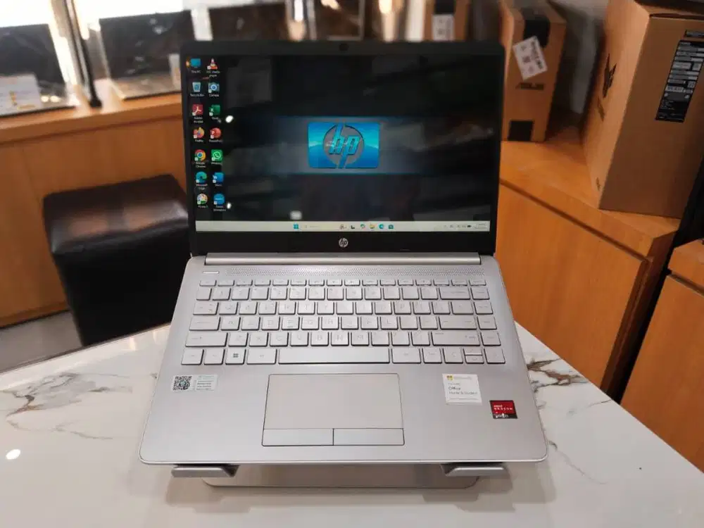 SALE!! HP 14S-DK1524AU AMD ATHLON SILVER 3050U/RAM 4GB/SSD 512GB/14