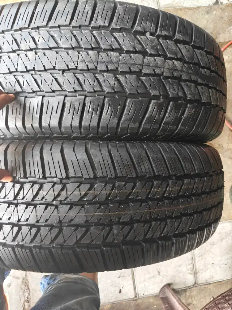 Jual ban copotan mrek bregestone dueler H/T ukuran 265 60 R18 kond 90%